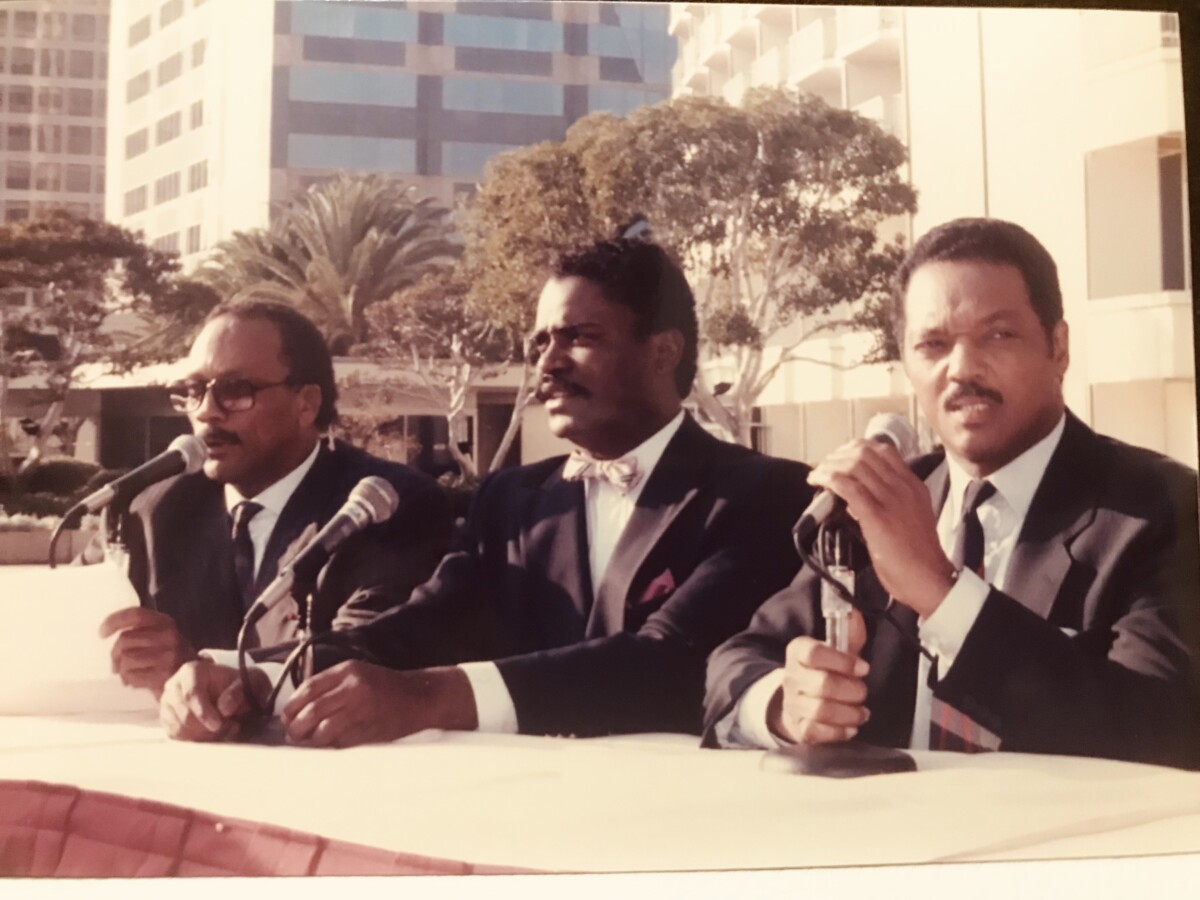 Will Smith Slaps Chris Rock on Stage at Oscars in Shock Moment, image size:1200x900